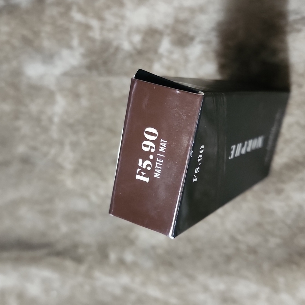 Morphe Fluidity Foundation - Picture 2 of 3